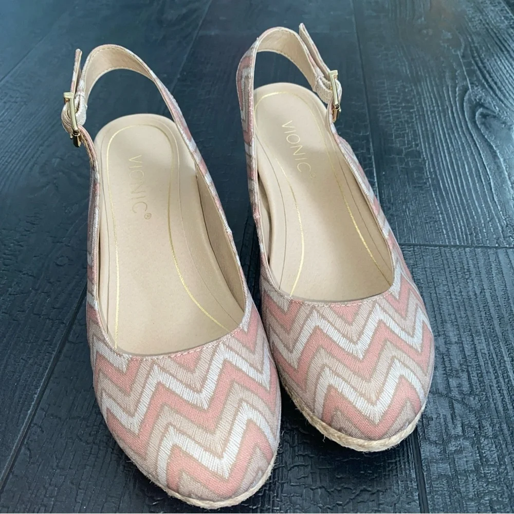 VIONIC CORALINA ESPADRILLE WEDGE‎ SLINGBACK SANDALS-SIZE 7.5 Multi Chevron